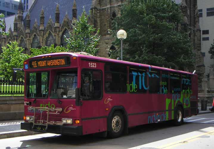 Port Authority Gillig Phantom 1523